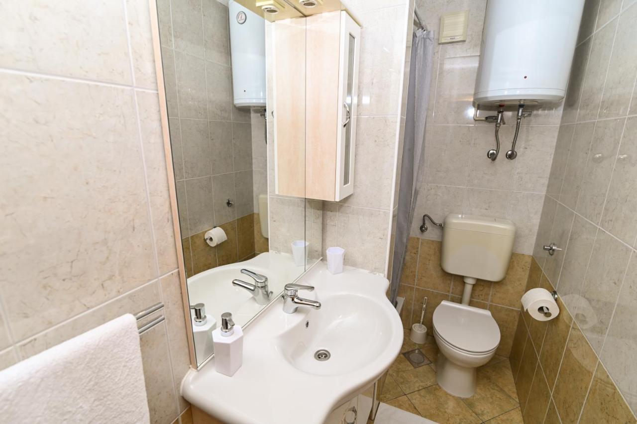 Apartmani Adria Трогір Екстер'єр фото