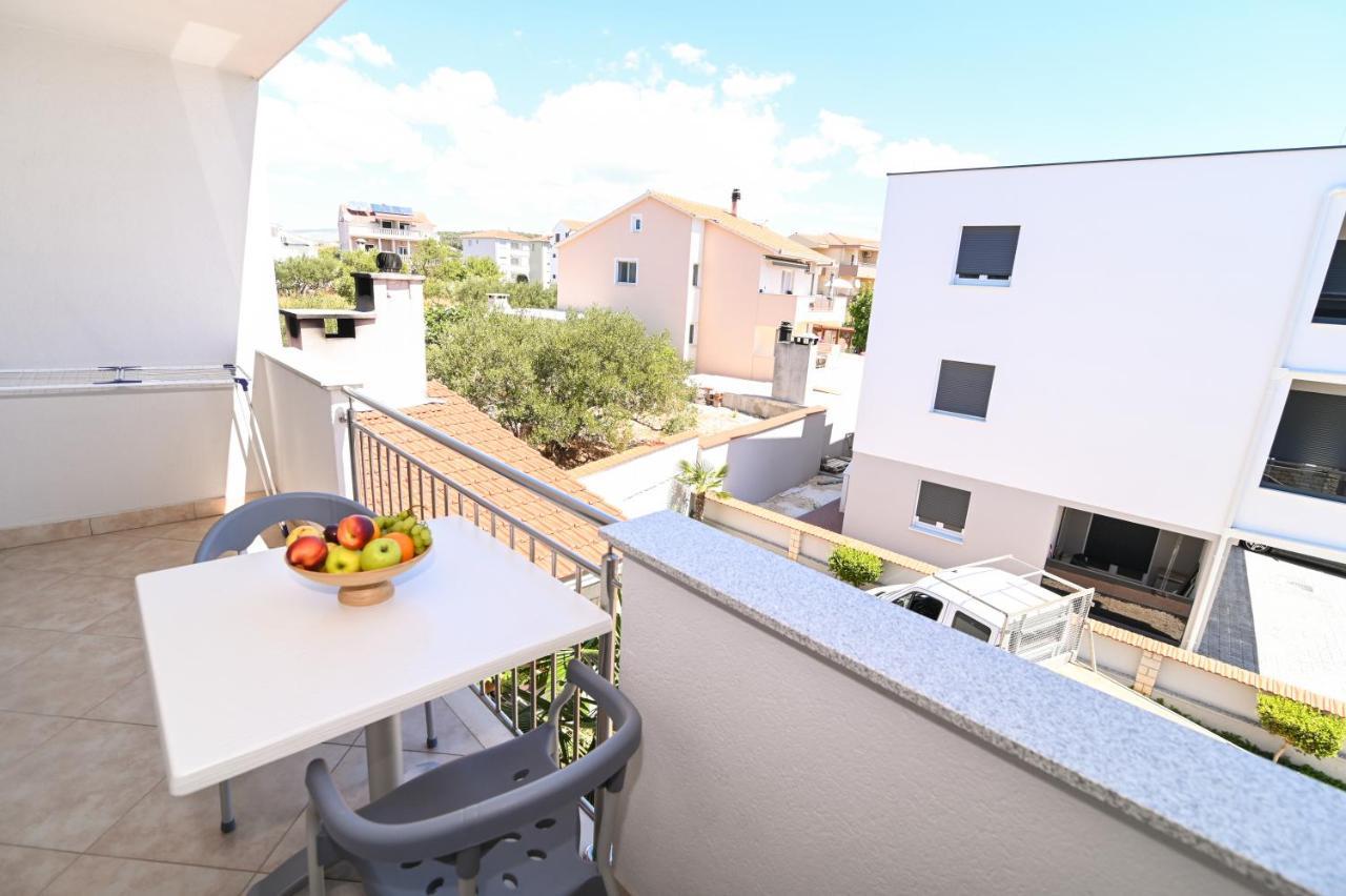 Apartmani Adria Трогір Екстер'єр фото